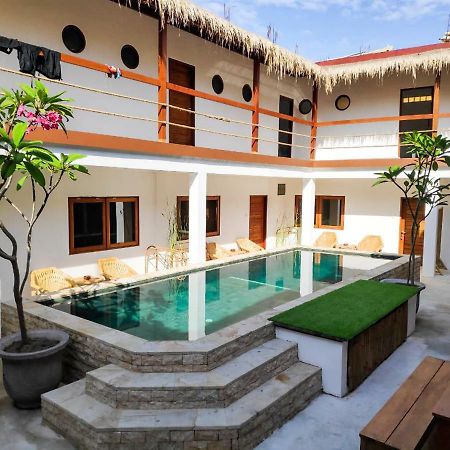 Gili Pirates Dive & Bnb Gili Trawangan Kültér fotó