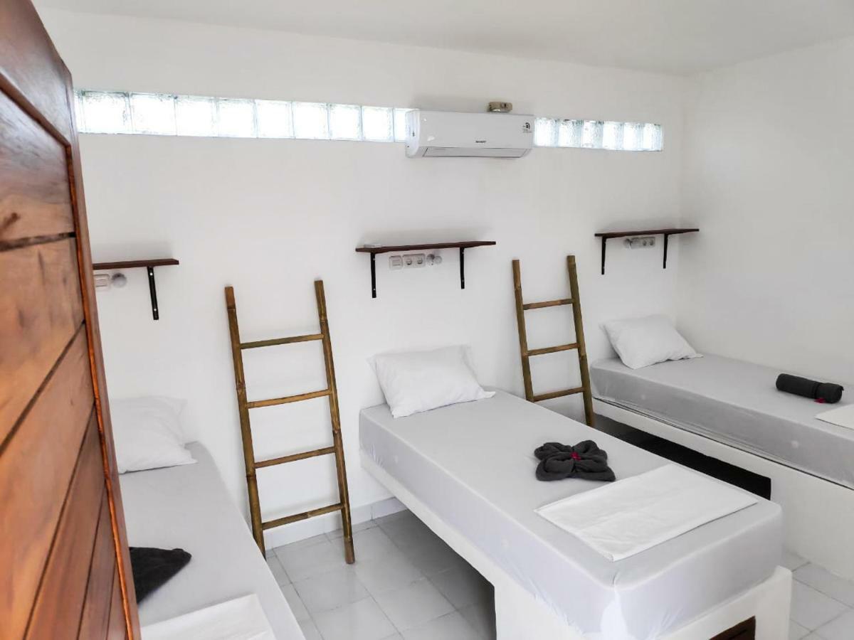 Gili Pirates Dive & Bnb Gili Trawangan Kültér fotó